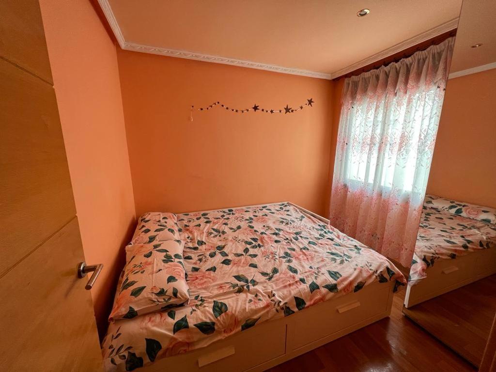Apartamento D'Antoni Gaudi Vilaseca de Solcina Exterior photo